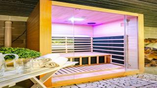 Walk To Beautiful Beach and Bushwalking Trails - 0