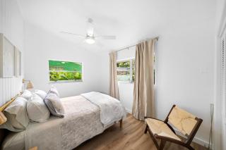 Coconut Cottage in the Grove-Pink Cottage - 4