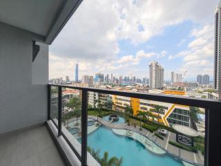 TRION The 107 Family Suites POOL VIEW - 7