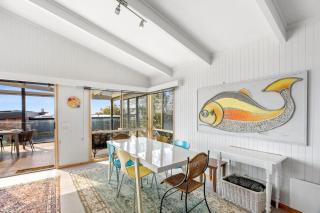 Boston Beach House - BYO Linen - 4