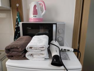 1 minute from Mia Station Exit 5 with Google TV - 5