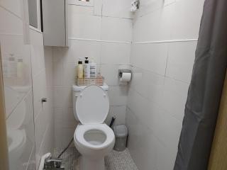 1 minute from Mia Station Exit 5 with Google TV - 1