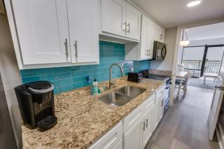 Newly Remodeled Grand Cayman Honeymoon Suite,Pools - 1