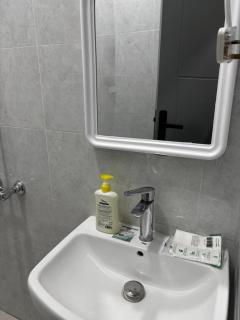 استديو بجلسة وركن مطبخ 6 - 0