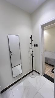 استديو انيق بتسجيل ذاتي - 1