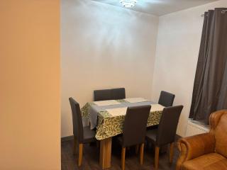 Chic Above Store - 3