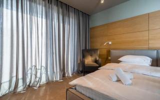 Aurora Peak Luxury Suites - 3