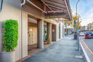 Stylish Studio in the Heart of Newtown with Pool - 1