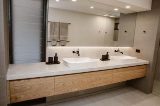 Hilltop escape at The Rock - 2