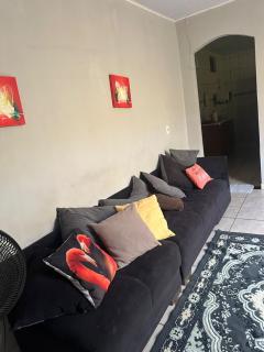 Casa Bem Aconchegante com 02 Quartos 03 camas - 8