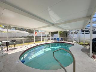 Largo Pool House and Firepit - 0