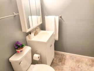 3BR Home, Pet-Friendly, Fenced Yard Near I-70, I-75, Hospitals, Wright-Patt AFB - 8