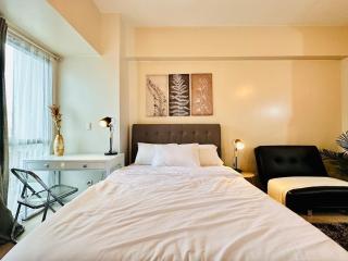 Newport Boulevard near NAIA Terminal 3 - 4