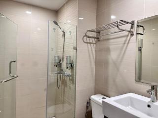 Newport Boulevard near NAIA Terminal 3 - 3