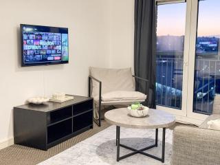 Stylish 2-Bed Apartment in Central Bolton - 3