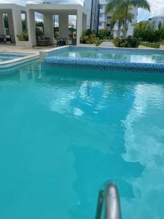 Apartamento moderno 3 piscinas, Gym, BBQ - 2