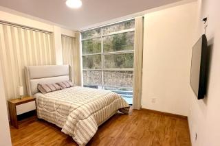 Comodo, amplio y lujoso departamento Calacoto Zona Sur La Paz - 2