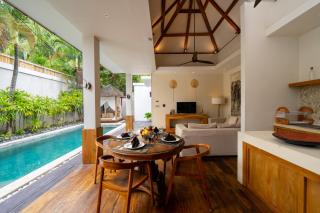 Villa Chloe by Pertama Management - 3