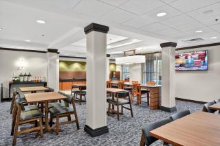 Fairfield Inn & Suites by Marriott Omaha Downtown - 6