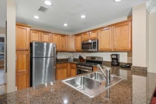 Heritage Crossing Jewel - 9