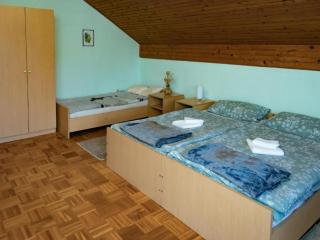 One Bedroom Dream Room 2 - 5