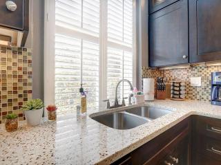 Charm on Liberty - 7