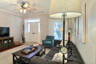 Historic Townhouse on Tattnall - 0