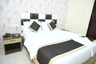 Hotel O Glance Inn - 0