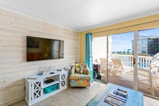Pool, Beachview, Picnic and BBQ area! - 7
