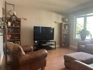 Cozy Home Away From Home - 0