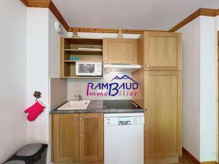 Appartement 2 pièces avec balcon, accès direct pistes - FR-1-854-18 - 5