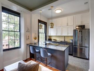 Park Avenue Treehouse - 1