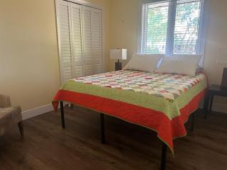 Cozy Home Away From Home - 3