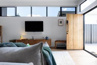 South Launceston – Easy & Comfortable - 7