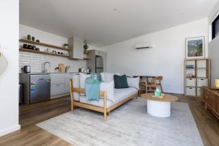 South Launceston – Easy & Comfortable - 6