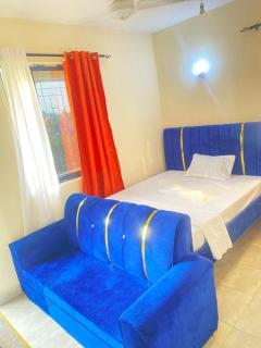 Elluq Modern Cosy Studio Apartment - 6