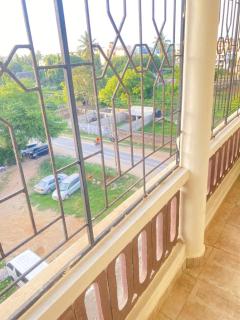 Elluq Modern Cosy Studio Apartment - 2