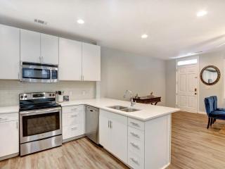 Hunter's Knoll Garden - 9