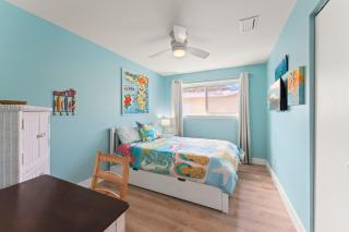 384 Harbor Drive - 2