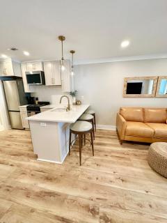 Bay Front Near Gulf - Elegant & Private Stay - 6