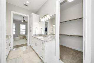 Korah Exquisite luxury Home In The Galleria Area - 9