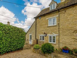 2 bed property in Lechlade 40194 - 0