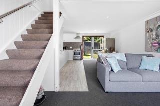 Self-contained Studio close to Kensington Park - 0