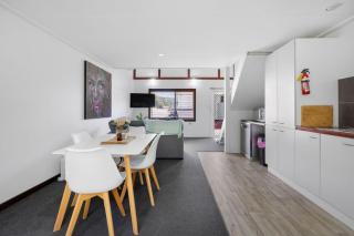 Self-contained Studio close to Kensington Park - 7