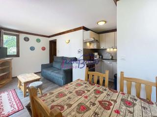 Appartement 3 pièces - 6 pers - Piscine - Pied de piste - FR-1-854-56 - 6