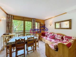 Appartement 5 pièces - 7 couchages - Proche piste - Parking inclus - FR-1-854-58 - 8