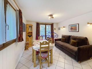 Bel appartement 3 pièces avec garage, 6 personnes, WiFi - FR-1-854-64 - 0