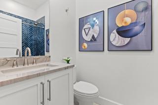 Pink Pearl by the Sea 5 Bedroom - 4