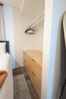 Chic & Cozy Condo in Manhattan with Free Parking & WiFi - 9