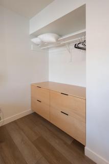 Chic & Cozy Condo in Manhattan with Free Parking & WiFi - 5